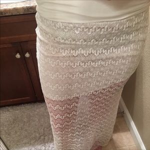 White maxi skirt